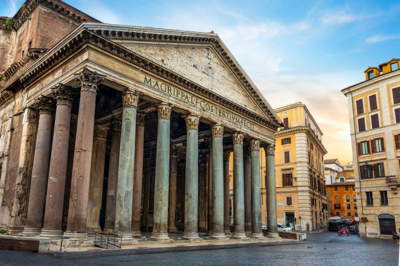 Visit the Pantheon in Rome